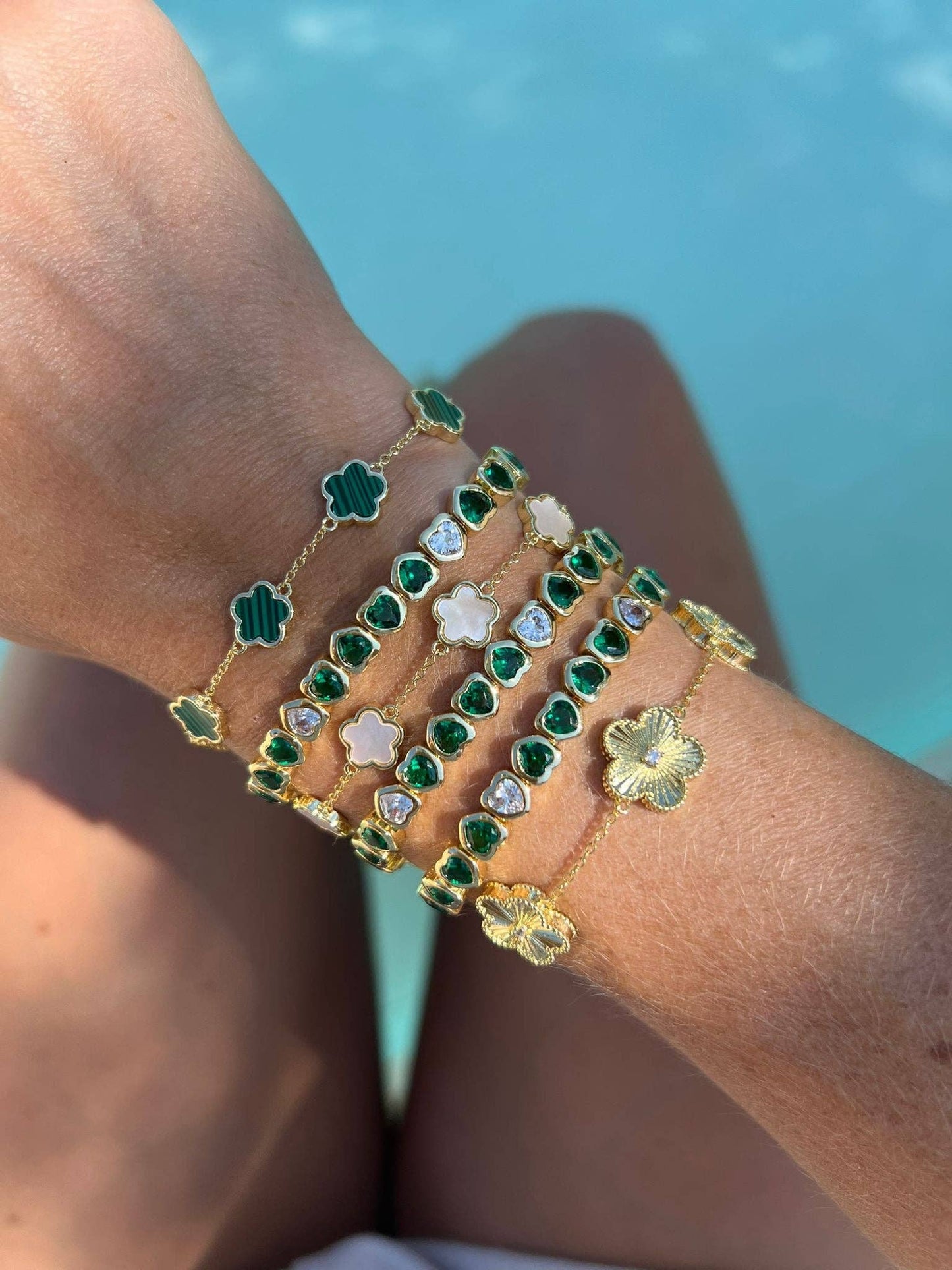 MINI Green Stretchy Heart Bracelet