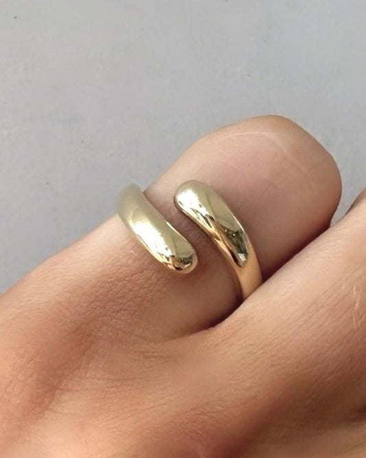 BAILEY Gold Crossover Ring