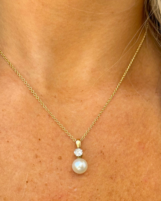 PEARL Gold DIamond Necklace