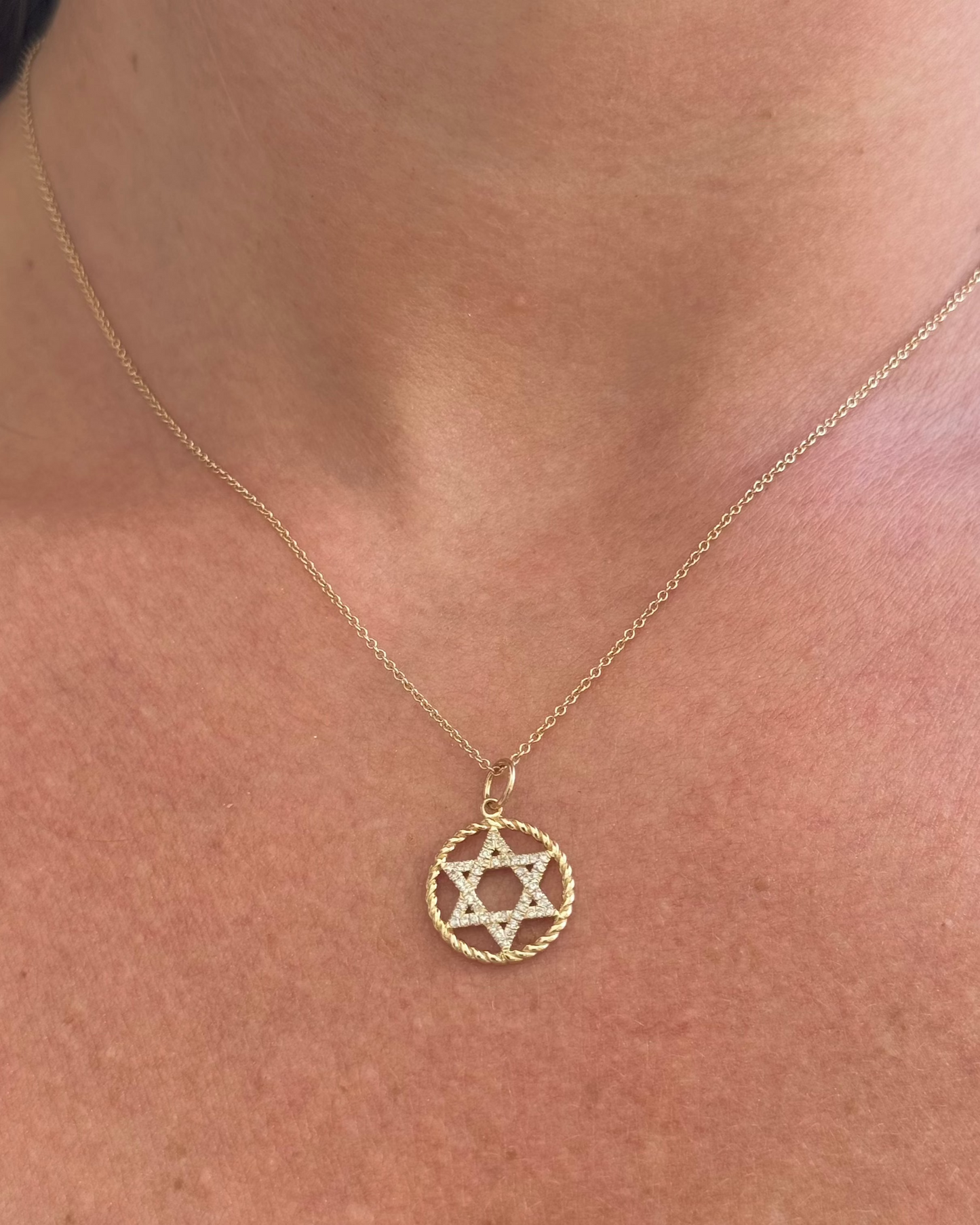 DAVIDE Gold Necklace