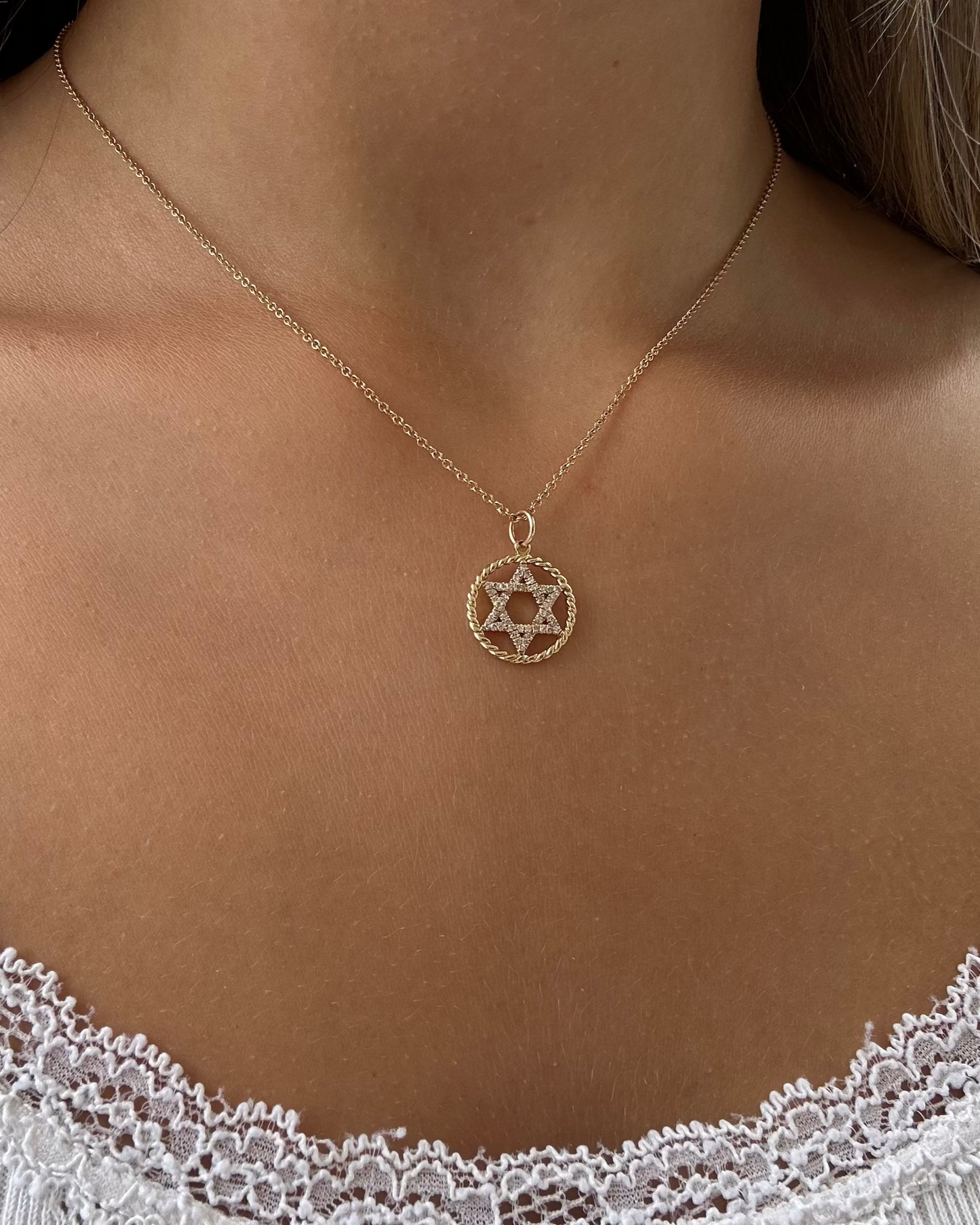 DAVIDE Gold Necklace