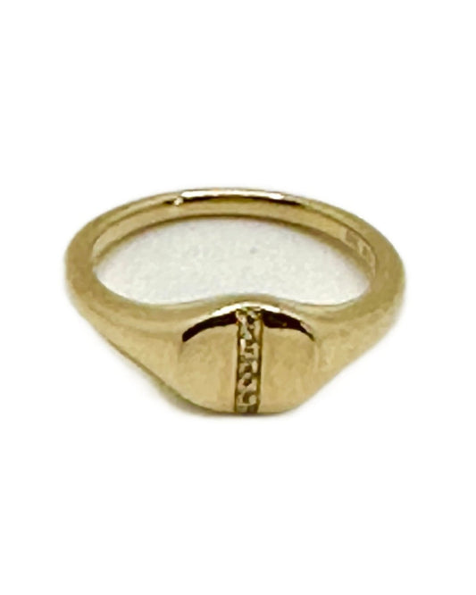 yellow gold diamond pinky ring @dylanjamesjewelry.com