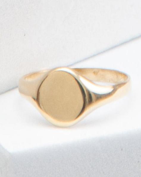 yellow gold signet ring @dylanjamesjewelry.com
