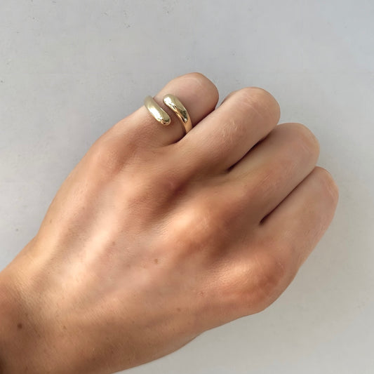 BAILEY Gold Crossover Ring