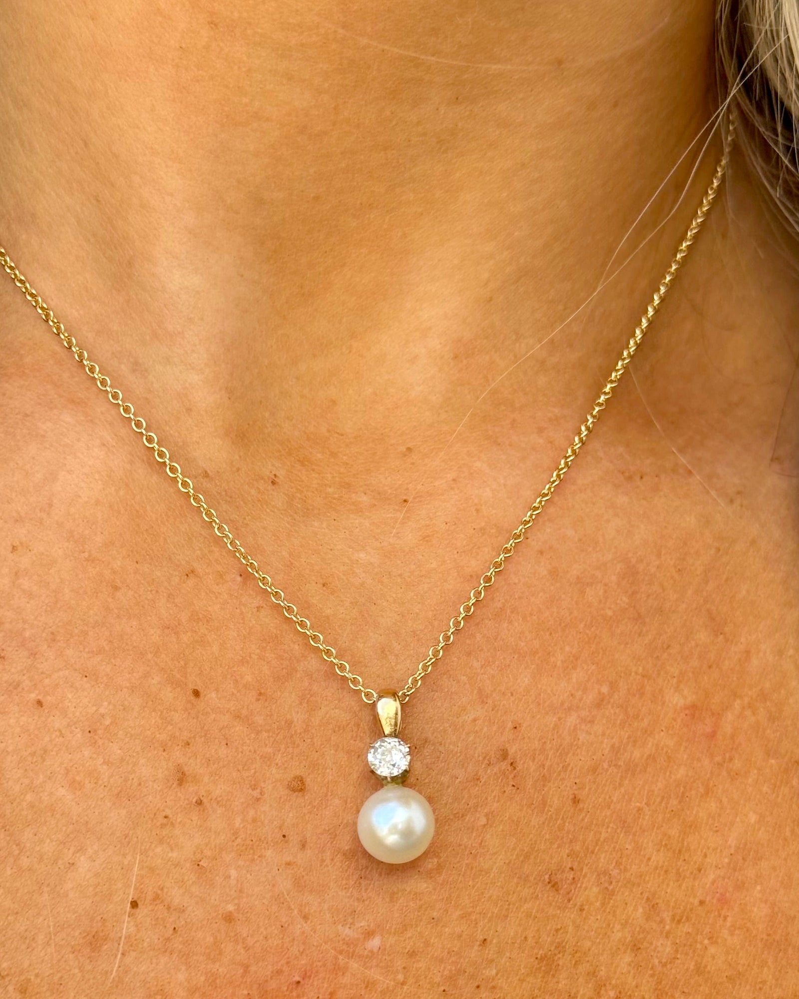 PEARL Gold DIamond Necklace