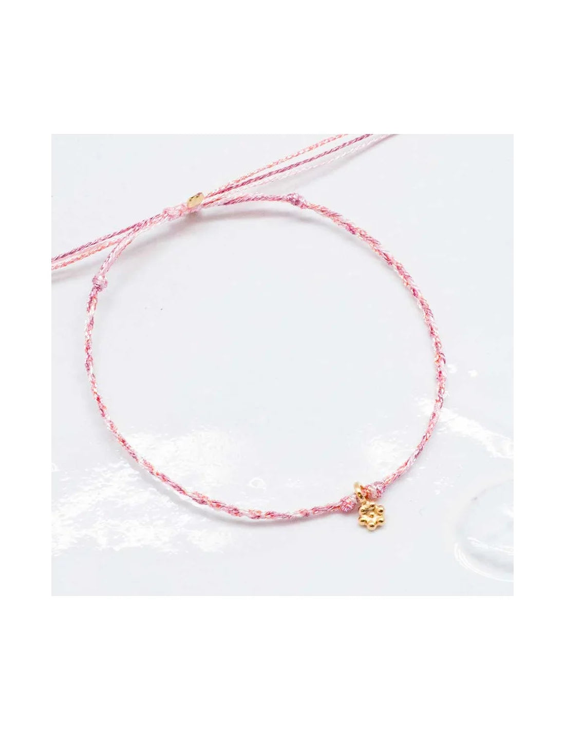 DAISY Gold Flower Macrame Braelet