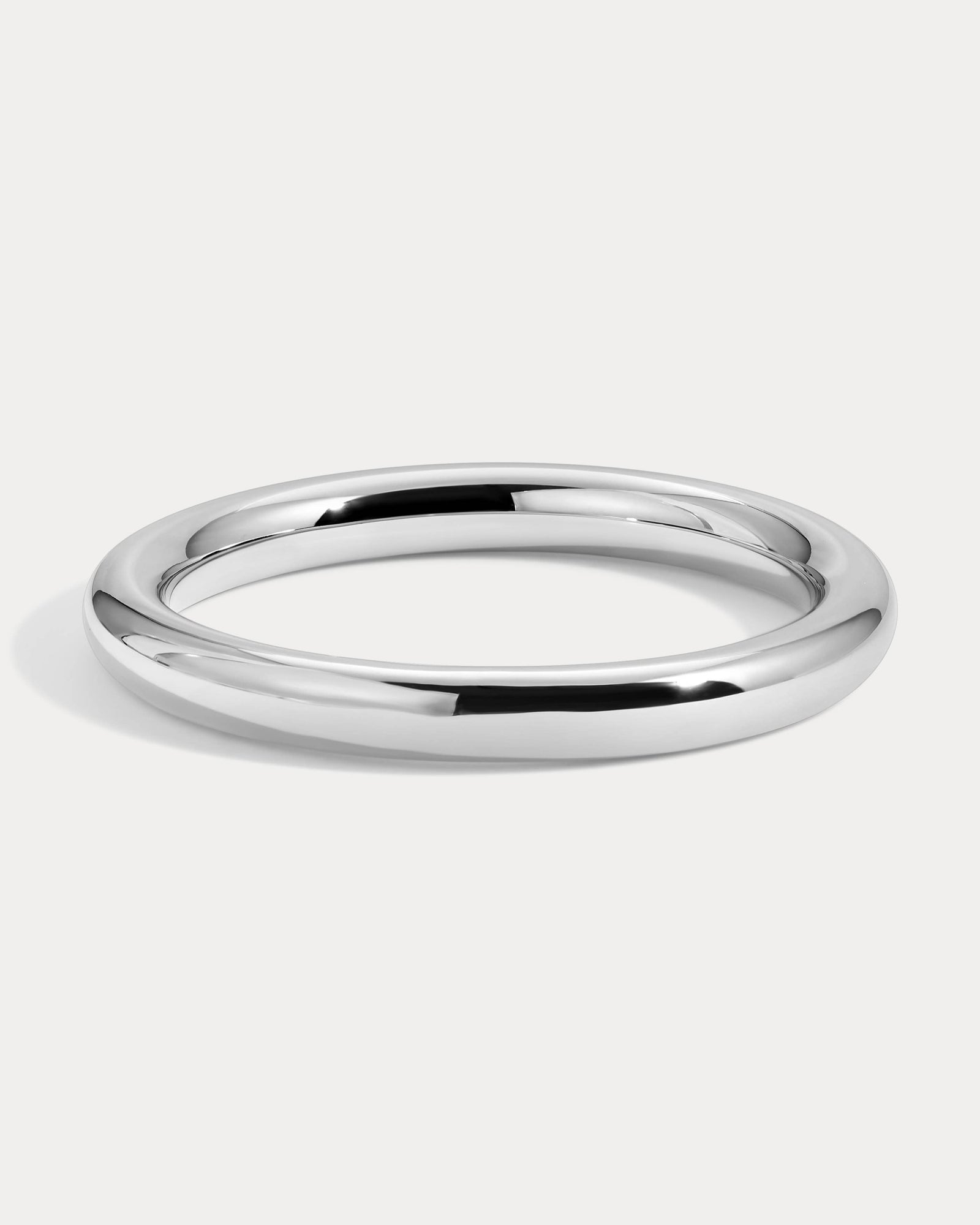 Large MAREN Hollow Tube Bangle
