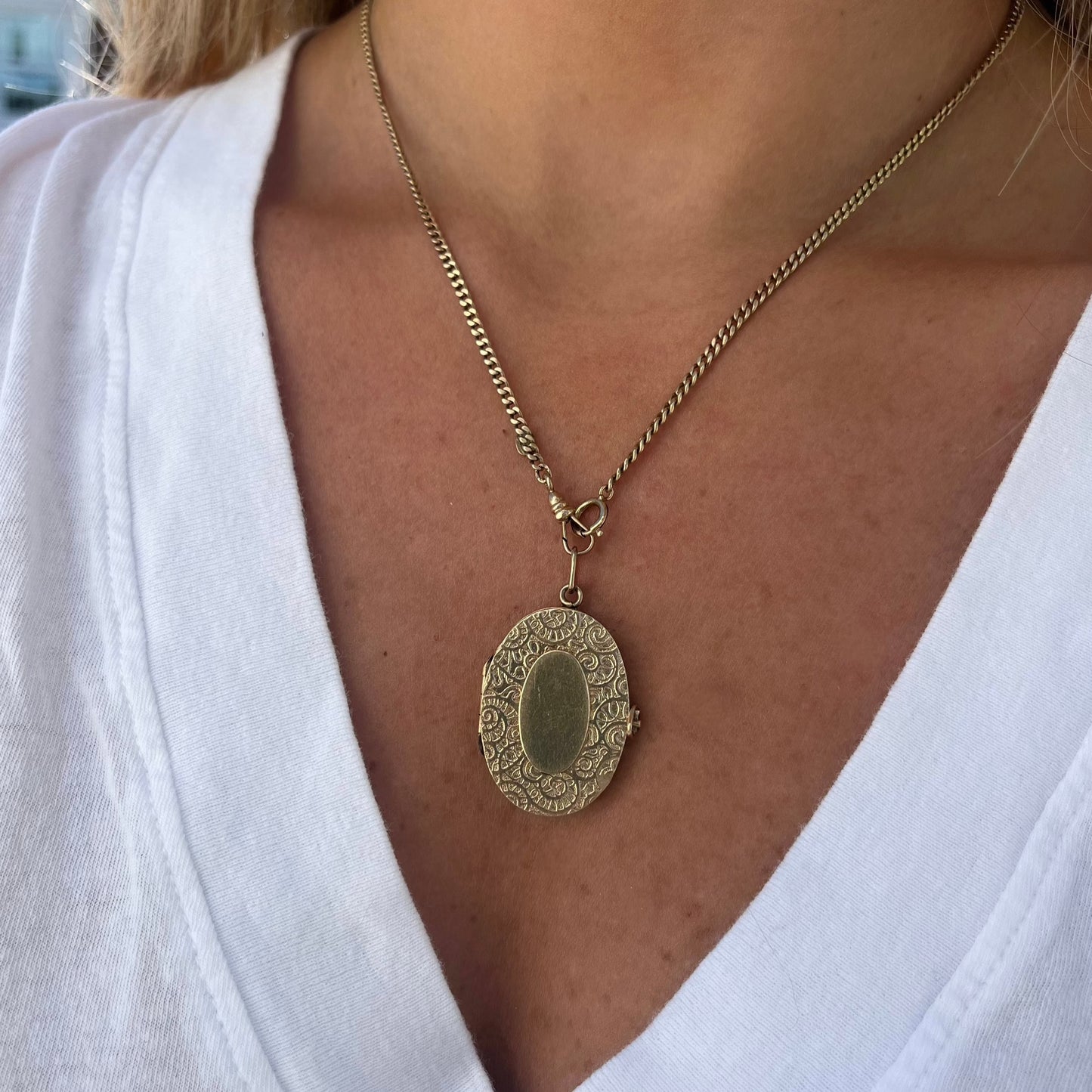 VINTAGE Gold Chain with Locket