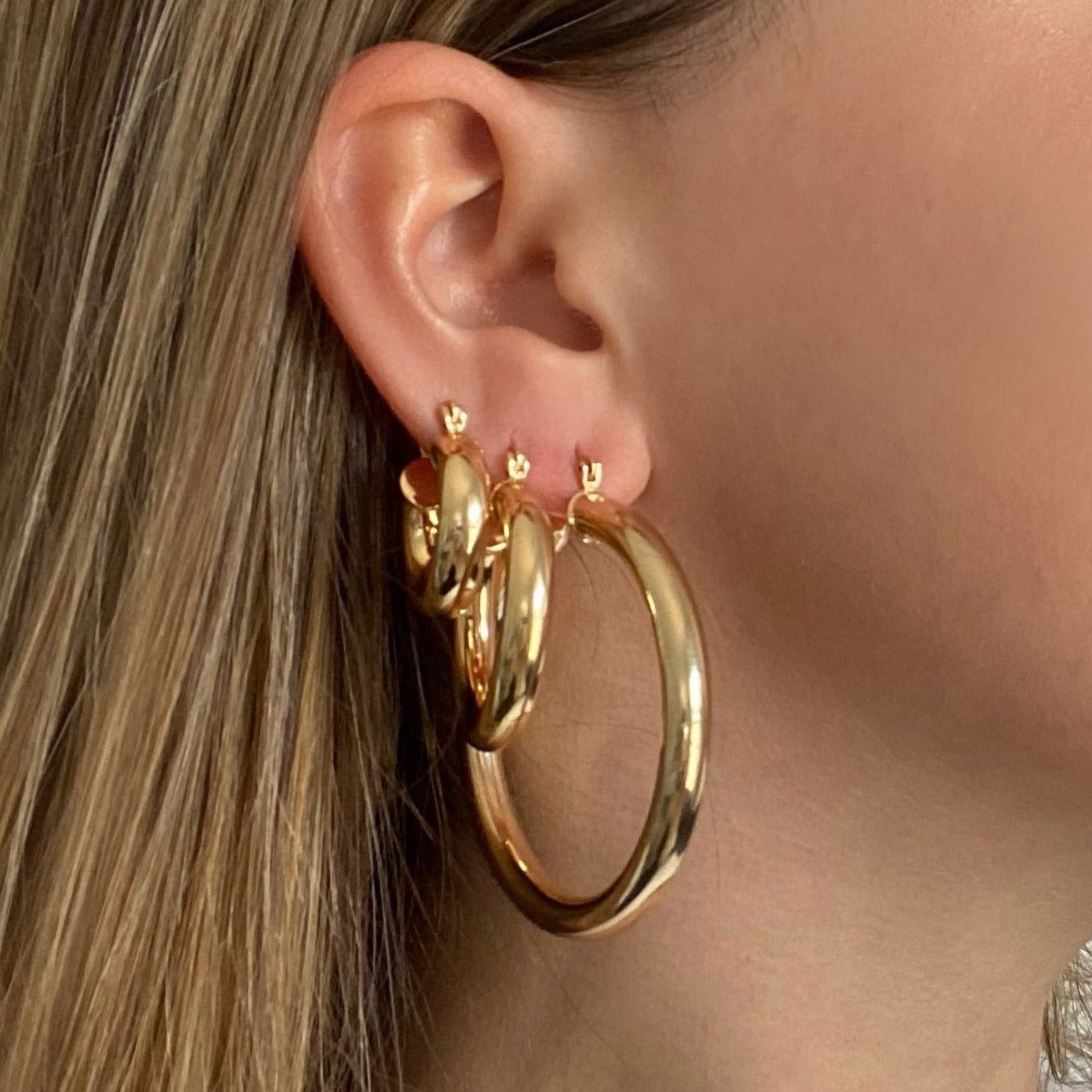 LYNN Gold Tube Earrings