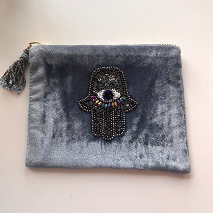 OLIVIA Velvet Pouch/Hamsa